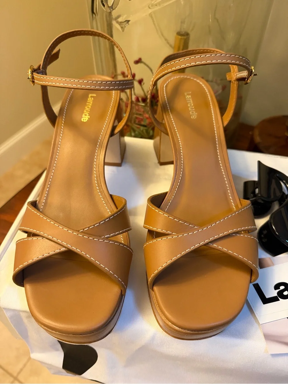 LARROUDE women’s Bianca Low Sandal Vegetale Caramel Leather